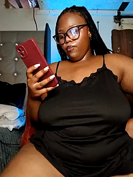 Aalyiah445 online show from February 2, 8:08 pm