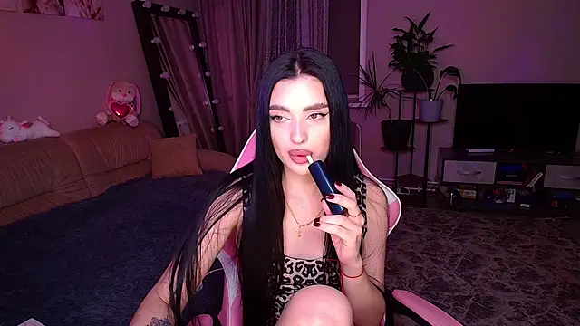 Snapshot of __Malika__ chatting on October 18, 2:31 pm Malika online show from October 18, 2:31 pm