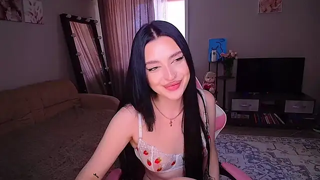   Malika   online show from April 25, 8:28 am