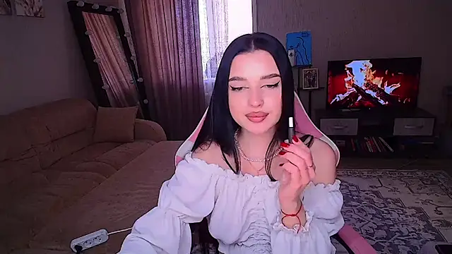   Malika   online show from April 6, 10:38 am