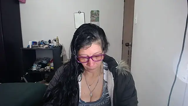 latin49 online show from February 14, 5:31 am