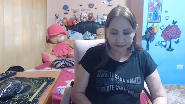 milfeddy  online show from June 1, 9:49 pm