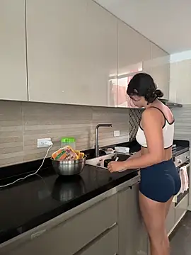 Gaby zahir  online show from March 17, 7:40 pm