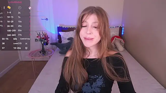 PenellopaRaw online show from October 3, 7:08 pm