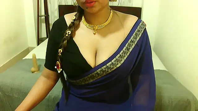 cutebengaligirl online show from March 8, 6:45 pm