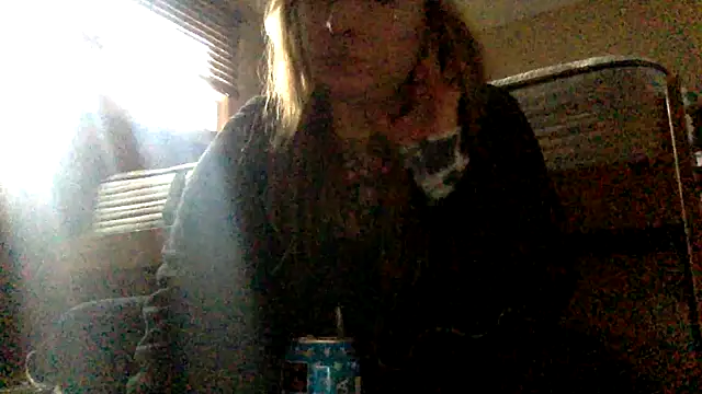 alexabunni online show from December 5, 5:03 pm