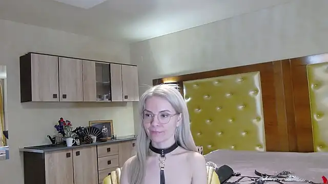 DomCaprisse online show from March 1, 12:38 pm