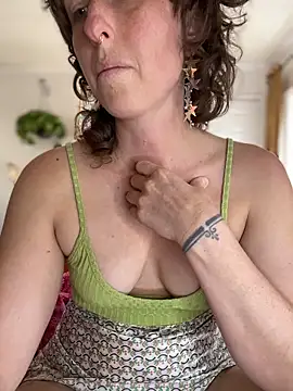 mossy kiss online show from March 17, 4:44 pm