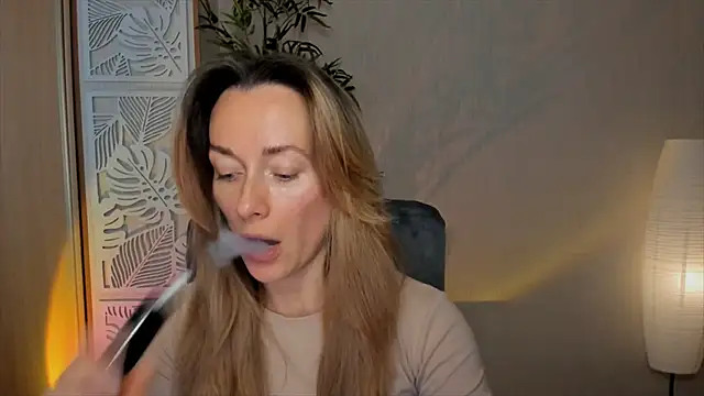 RebeccaMartinez online show from March 2, 7:15 am