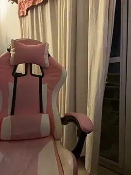 LittleBabyCat22 online show from December 23, 3:32 am