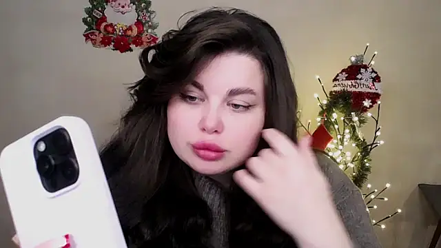 Emily Mo online show from December 18, 7:02 am