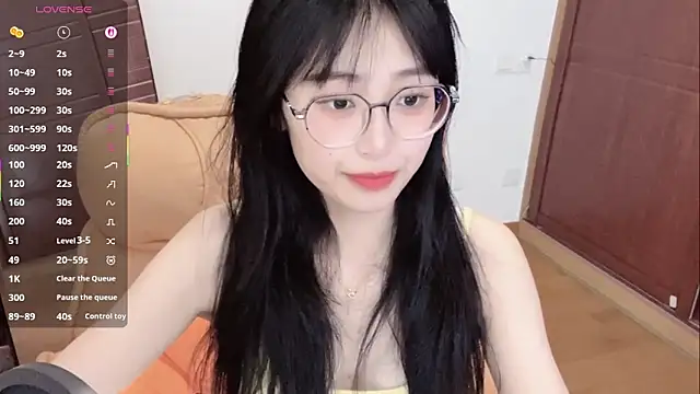4uoki online show from May 16, 3:11 pm