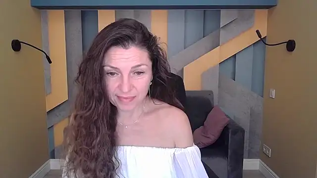 EllaLong online show from October 31, 12:53 pm