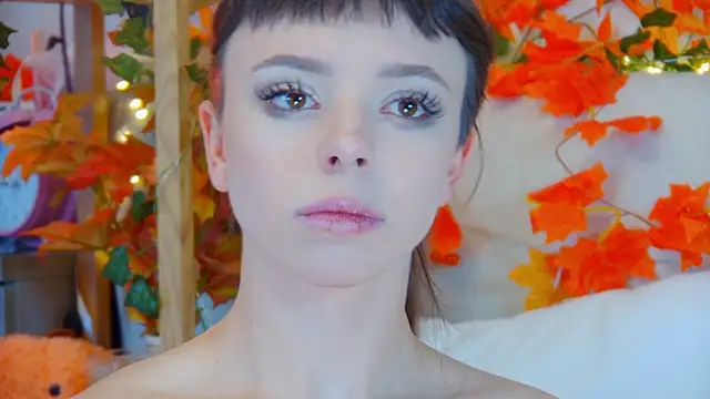 ElisabethDavis online show from October 16, 7:27 pm