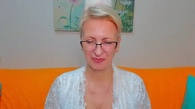 iamyourdream89 online show from January 17, 3:52 pm