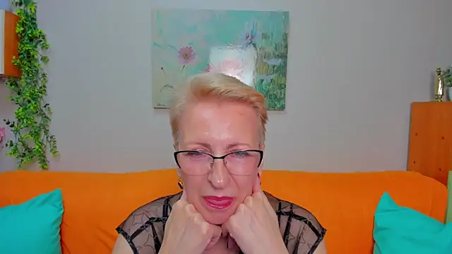 iamyourdream89 online show from May 19, 10:44 am