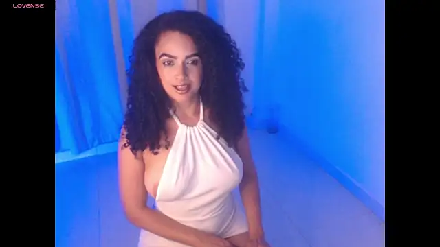 Snapshot of cataleya-miller_ chatting on September 28, 12:17 am cataleya-miller  online show from September 28, 12:17 am