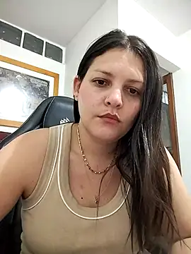 Mia Hampton online show from April 14, 12:43 am