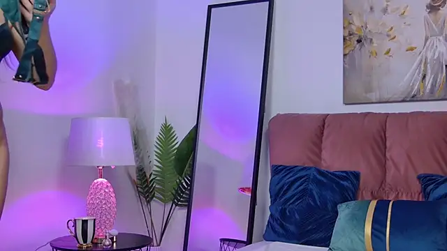 NicolLopeze online show from February 12, 1:57 pm