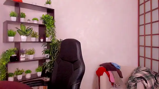 KateCuddle online show from October 1, 2:49 am