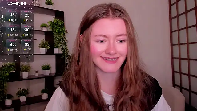 KateCuddle online show from December 16, 3:34 am