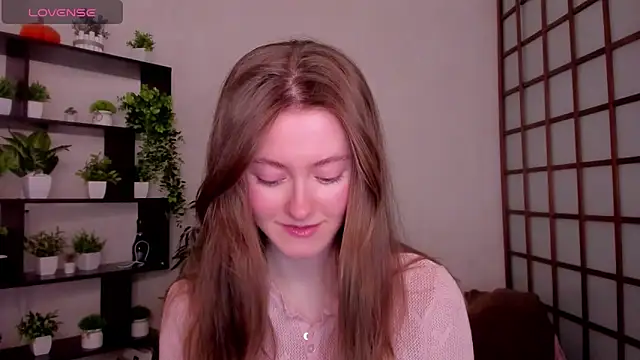 KateCuddle online show from February 25, 3:05 am