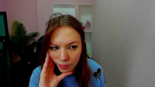 Persephoni online show from November 1, 10:30 am