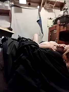 lilbug69 online show from February 24, 7:29 am