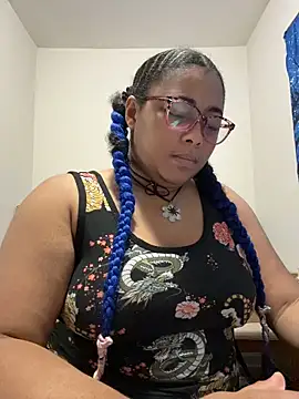 lunaxbat online show from December 23, 6:39 am