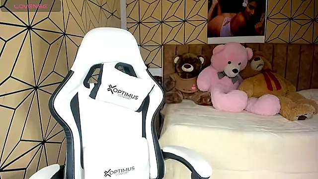 vane lopez  online show from November 5, 6:35 pm