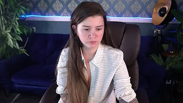 AmellyMilly online show from October 27, 1:50 pm