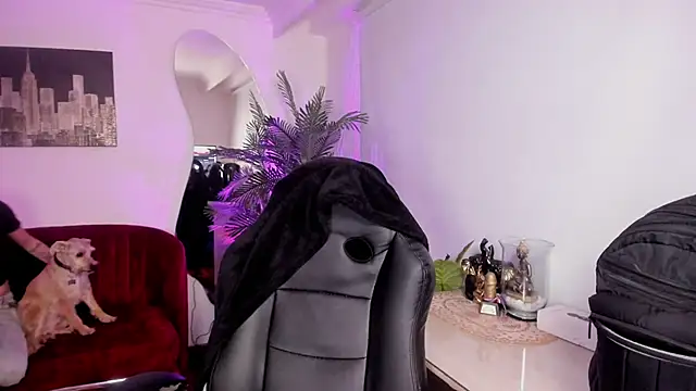 Meghan320 online show from February 21, 11:44 am