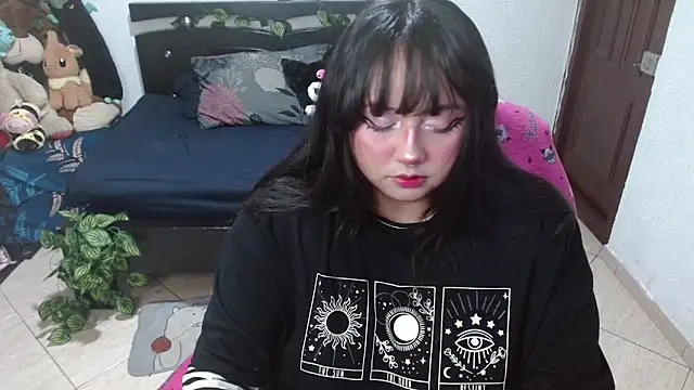 litlle cat online show from April 21, 6:09 am