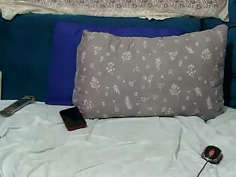 divineass 1 online show from November 14, 6:57 am