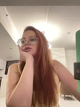 lovebellagrey online show from March 15, 3:25 pm