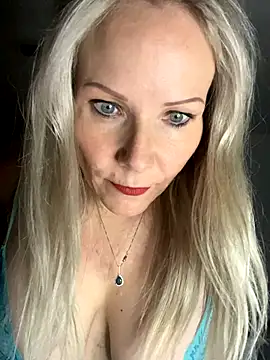 Snapshot of Sexual_Lovable_Doll chatting on October 20, 4:43 pm Sexual Lovable Doll online show from October 20, 4:43 pm