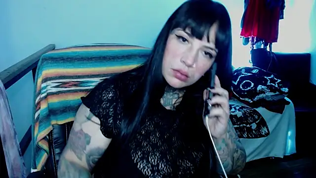 VampGirl1 online show from October 7, 1:21 am