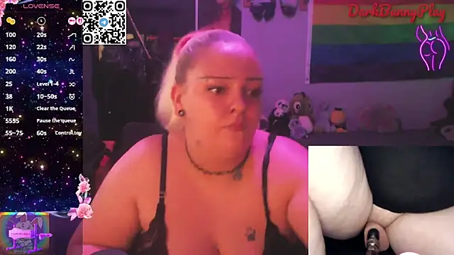 DarkBunnyPlay online show from December 3, 8:38 am