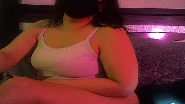 lofibunni online show from March 7, 9:00 pm