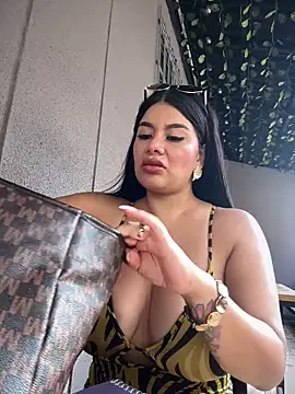 Insane Issa online show from March 2, 8:26 pm