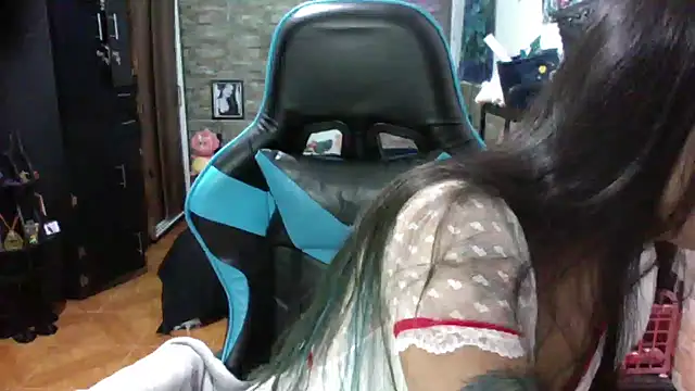 AngelaQueen  online show from April 14, 4:29 pm