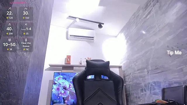 LunaBaker-1 online show from December 2, 8:44 pm