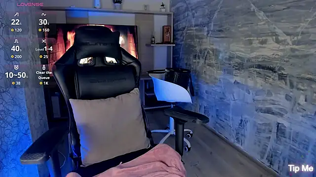 LunaBaker-1 online show from March 8, 2:04 am