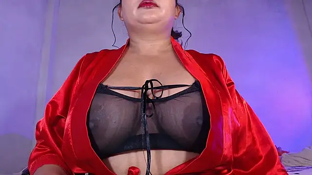 NadiaWhite online show from December 2, 10:17 am