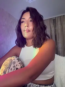 lily  foster online show from April 22, 7:55 pm