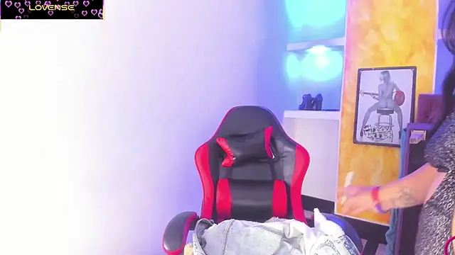 Charis 21 online show from February 10, 8:34 pm