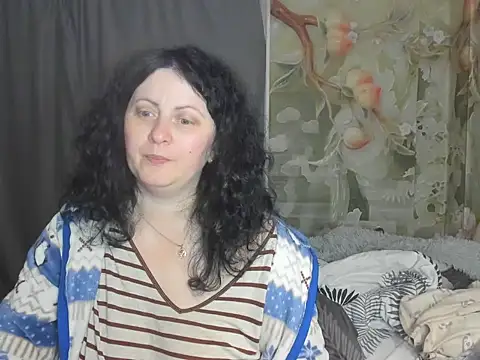 Snapshot of Lillian2 chatting on October 30, 11:17 pm Lillian2 online show from October 30, 11:17 pm