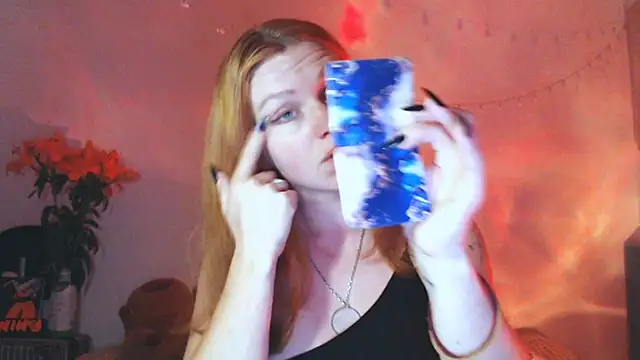 Cassie Wild online show from March 11, 10:19 am