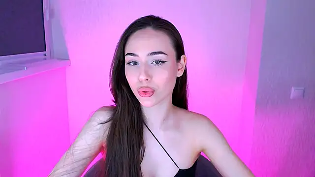 EmiliEliott online show from July 18, 12:58 am