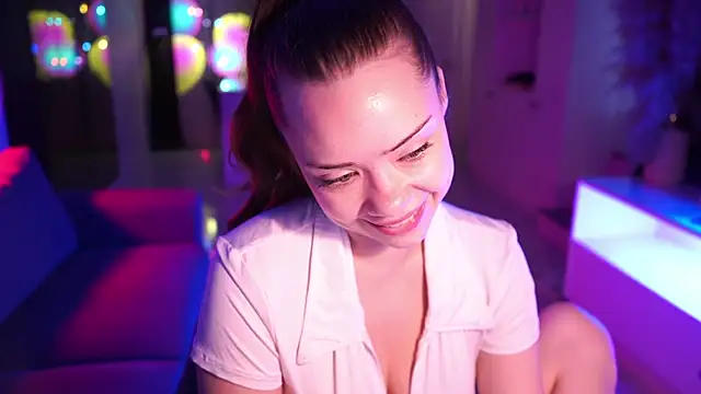 VixenMia online show from March 21, 4:17 am